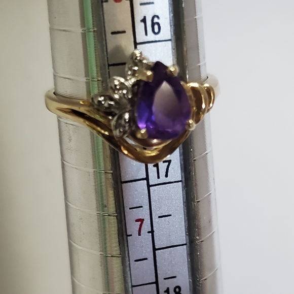 10k gold Amethyst & Diamond Ring - Picture 5 of 7